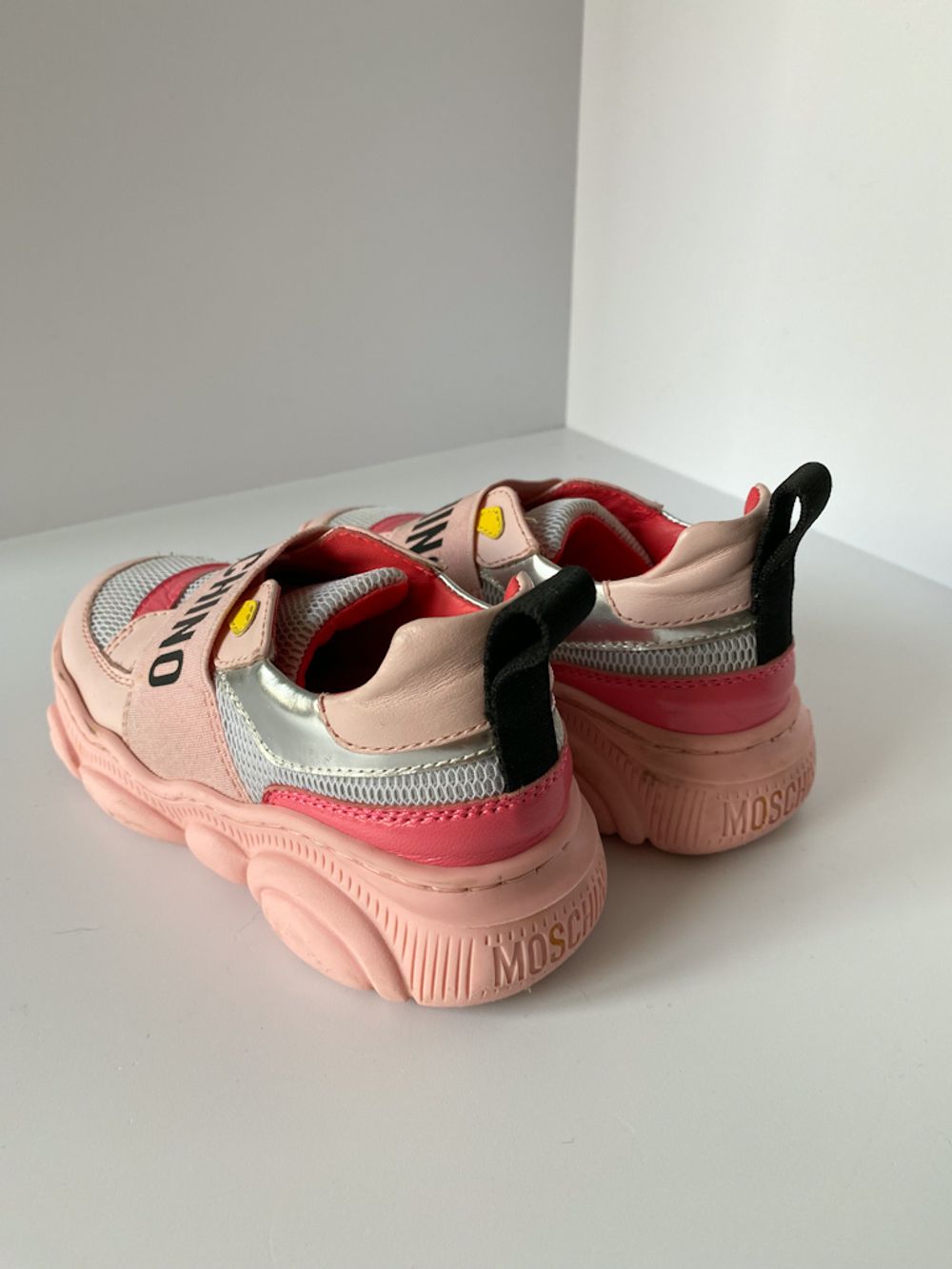 Кроссовки Moschino, 26