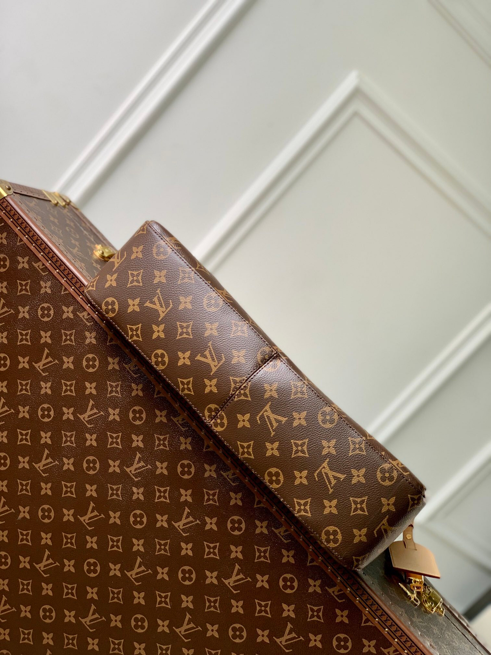 Louis Vuitton Slouchy MM