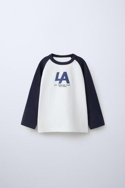 ZARA ЛОНГСЛИВ С КОНТРАСТНЫМИ РУКАВАМИ И ПРИНТОМ, МОРСКОЙ СИНИЙ