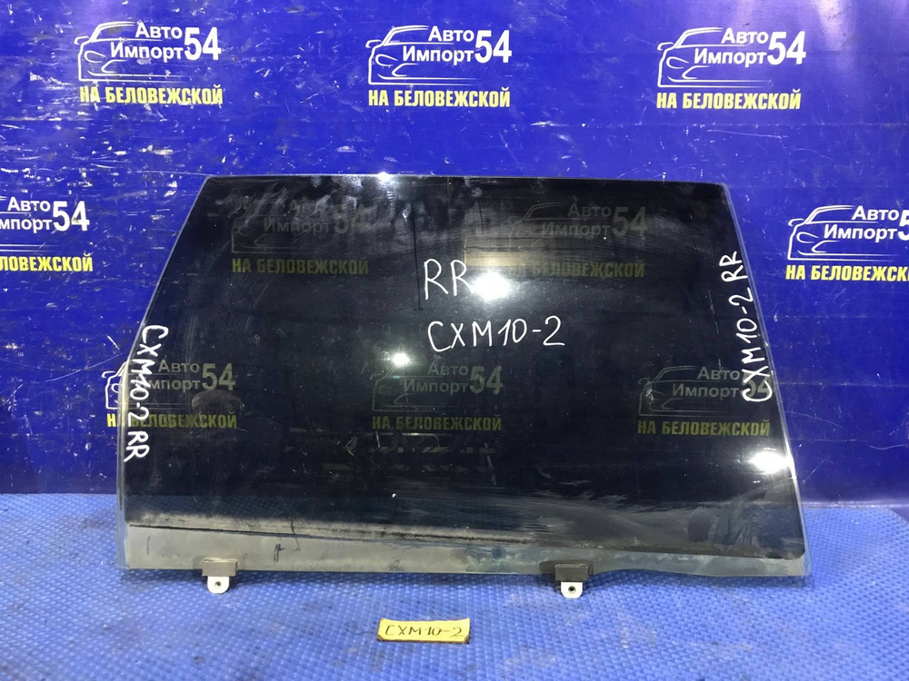 Стекло двери задней правой TOYOTA IPSUM 1997