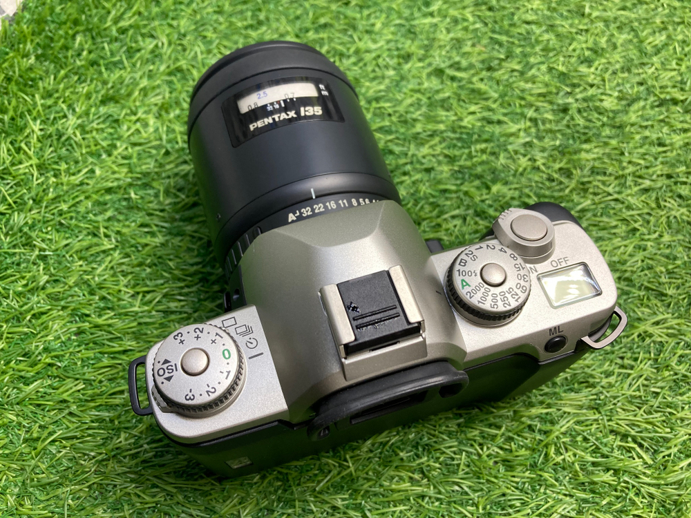 Pentax MZ-M + SMC Pentax-FA 135mm 2.8