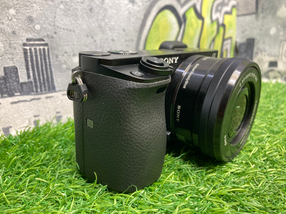 Sony A6000 kit E PZ 16-50mm OSS 2.400 кадров