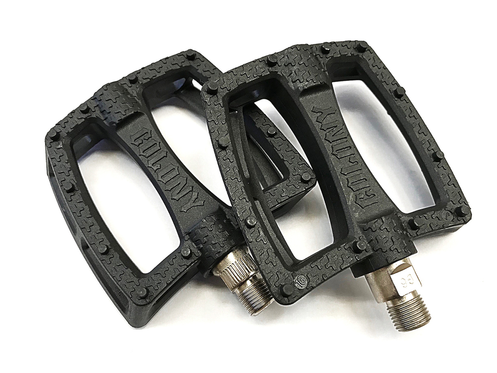 Педали Fantastic Plastic Pedals 9/16" - Nylon/Fibre Mix, цвет черно-серебр, арт. I19-910S COLONY