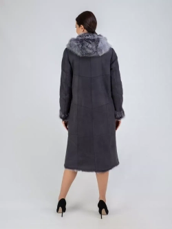 Дубленка зимняя с капюшоном натуральная