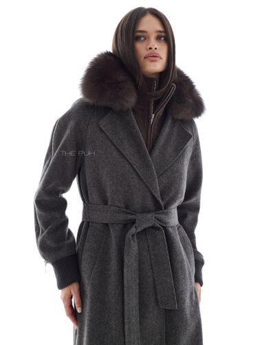 Серое кашемировое пальто с воротом из лисы
