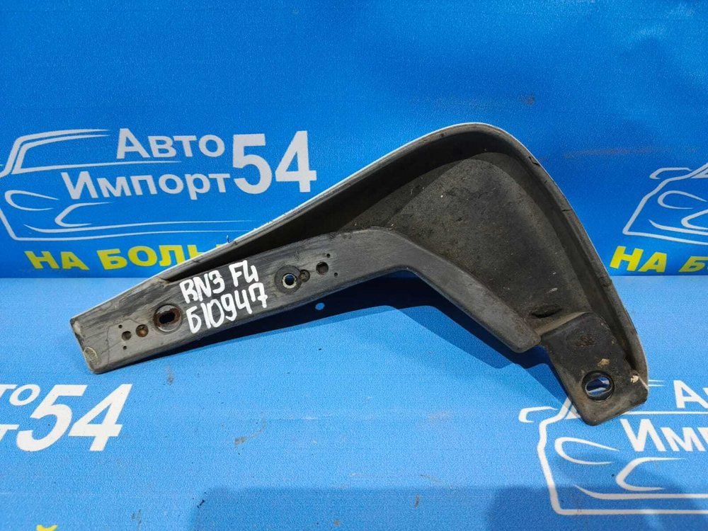 Брызговик передний левый Honda STREAM 2000-2003