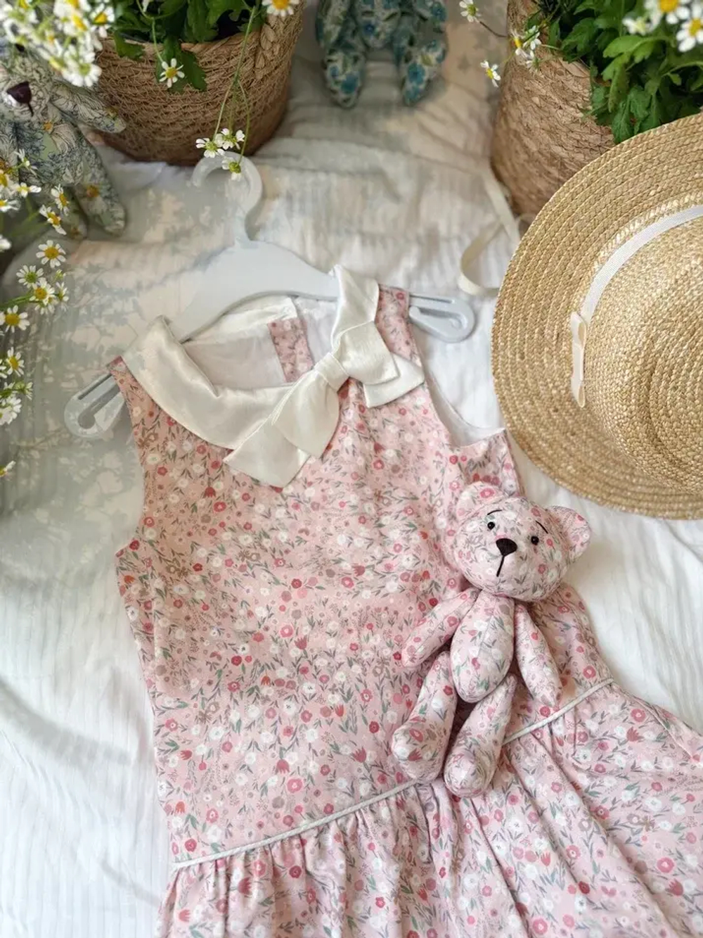 Адель Розовый цветочек