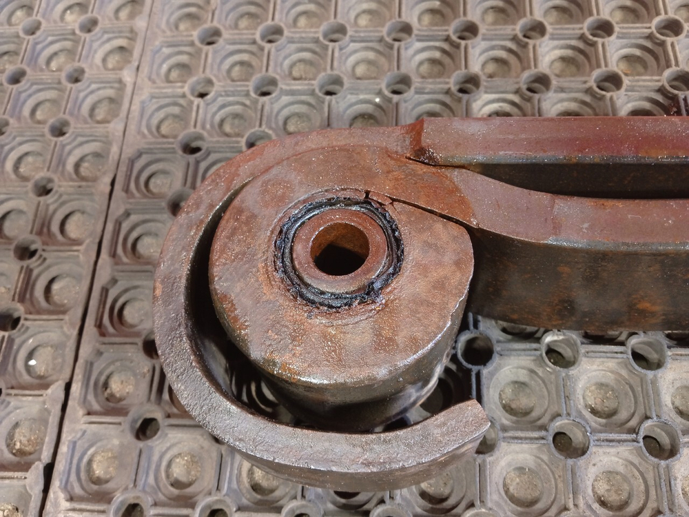 Полурессора левая