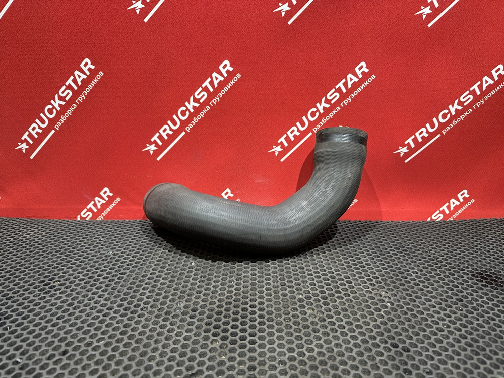 Патрубок радиатора