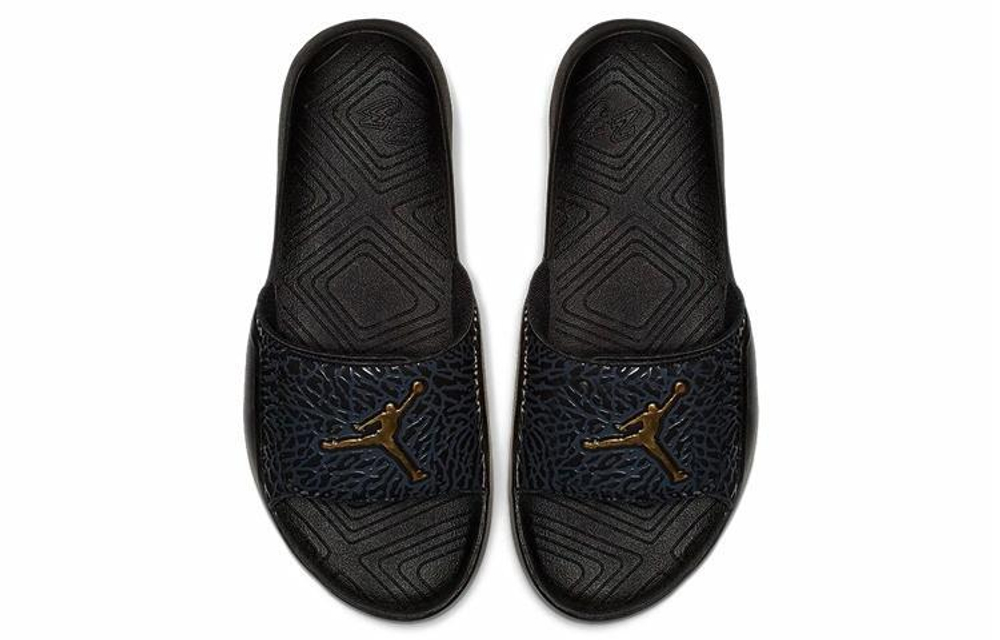 Кроссовки Jordan