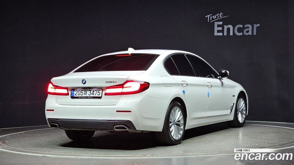 BMW 5 Series (G30) 530e Luxury (04.2022)