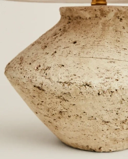 ZARA HOME НАСТОЛЬНАЯ ЛАМПА С ФАСОЛЬНЫМ ОСНОВАНИЕМ