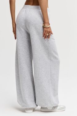 Широкие джоггеры без начеса цвета серый меланж