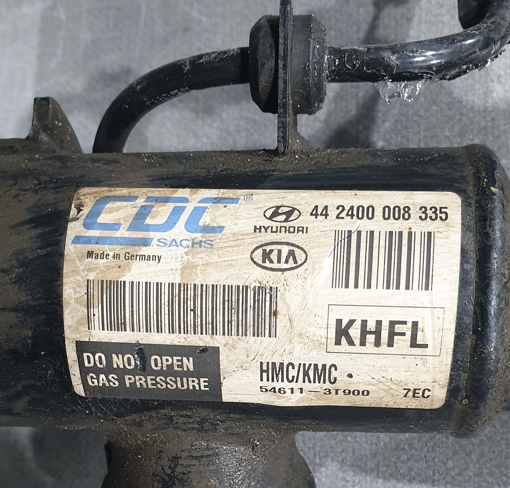 пневмостойка передняя левая Kia Quoris (KH)  Б/У Оригинал 546113t900