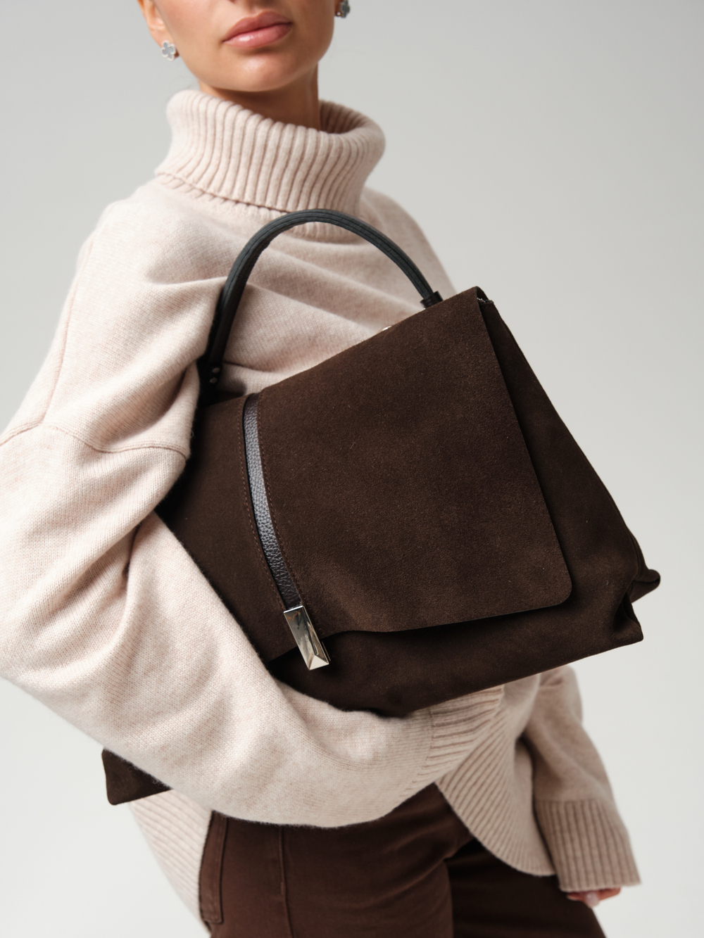 Замшевая сумка сэтчел Colette DBR 31349 черный каштан