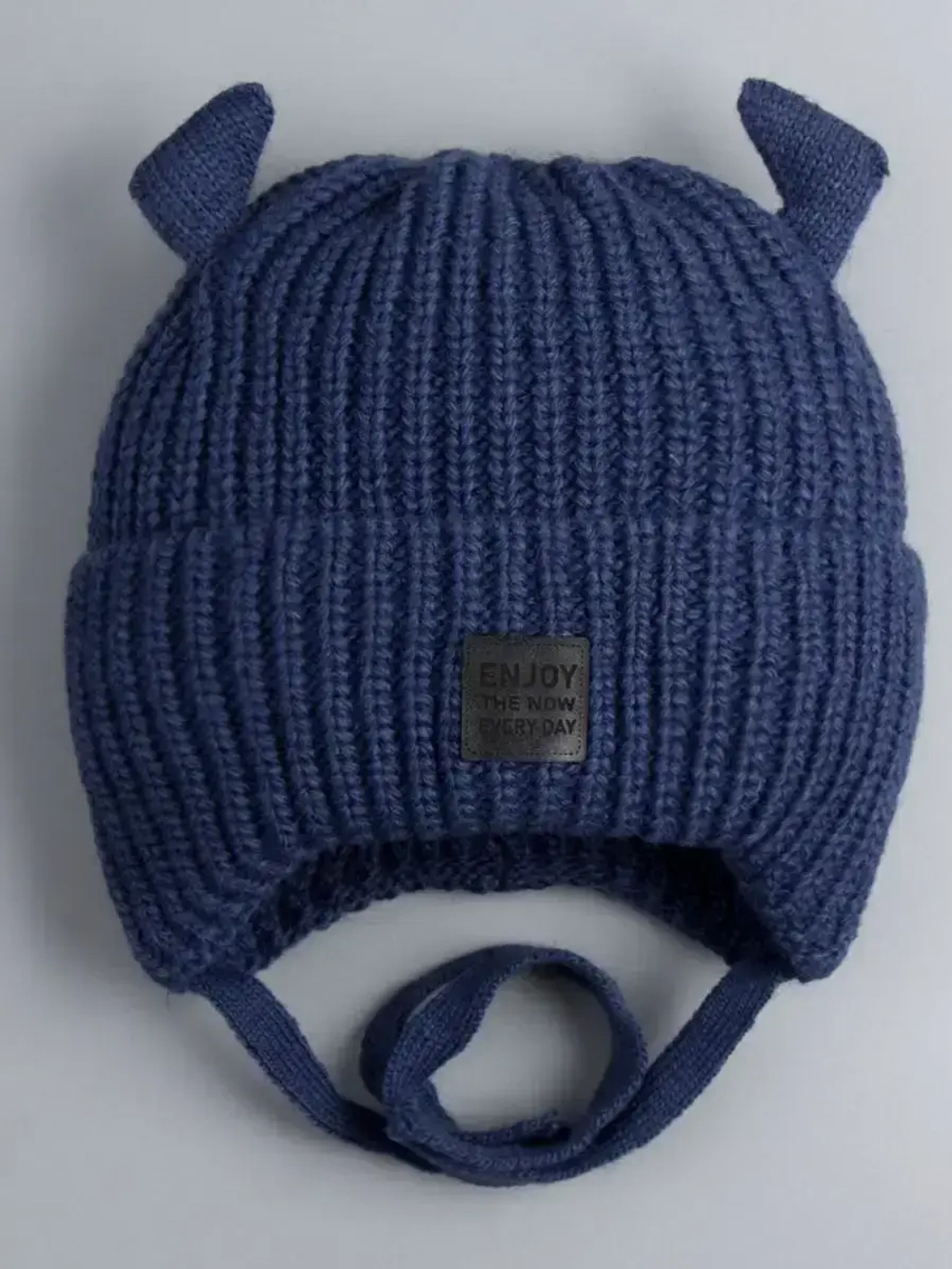 Шапка вязаная с ушками для детей