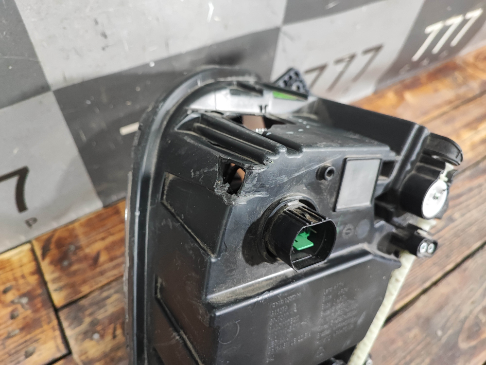 Фара левая LED Changan CS35 Plus 21-нв Б/У Оригинал S111F2805010500AA