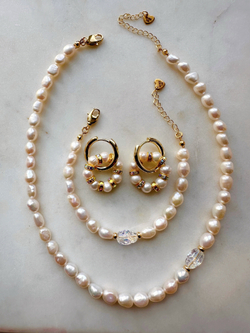 Браслет Скарабей Сваровски из жемчуга