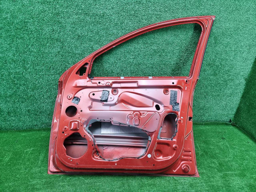 Дверь передняя правая Lada Vesta (2015-н.в.)