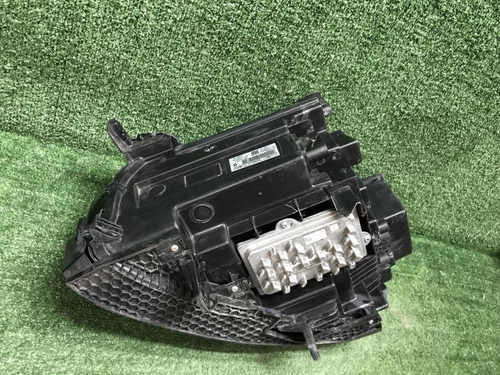 Фара правая Geely Tugella (2019-2024) LED
