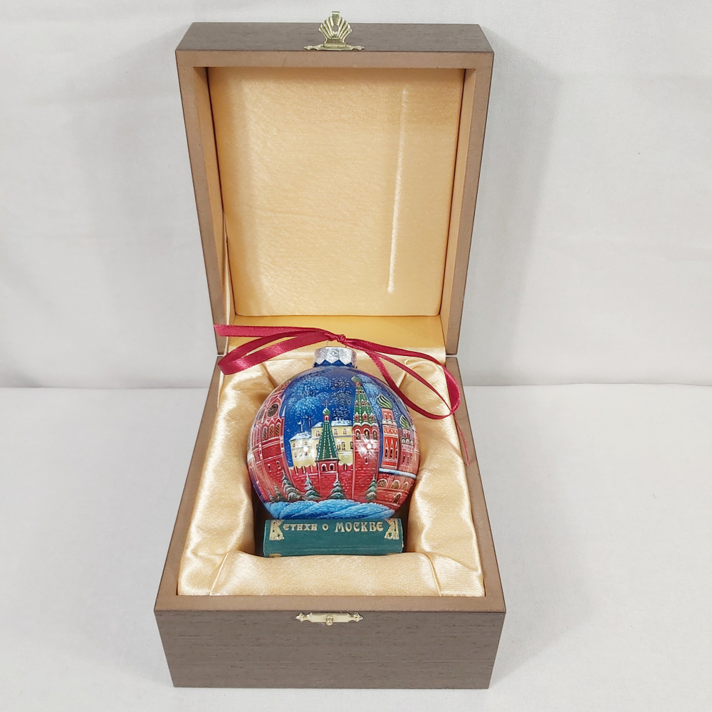 Набор шар новогодний с круговой росписью Палех "Москва" и стихи "О Москве" в футляре