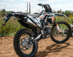 Мотоцикл кроссовый эндуро SHARMAX Expert "172" 250 (2024)