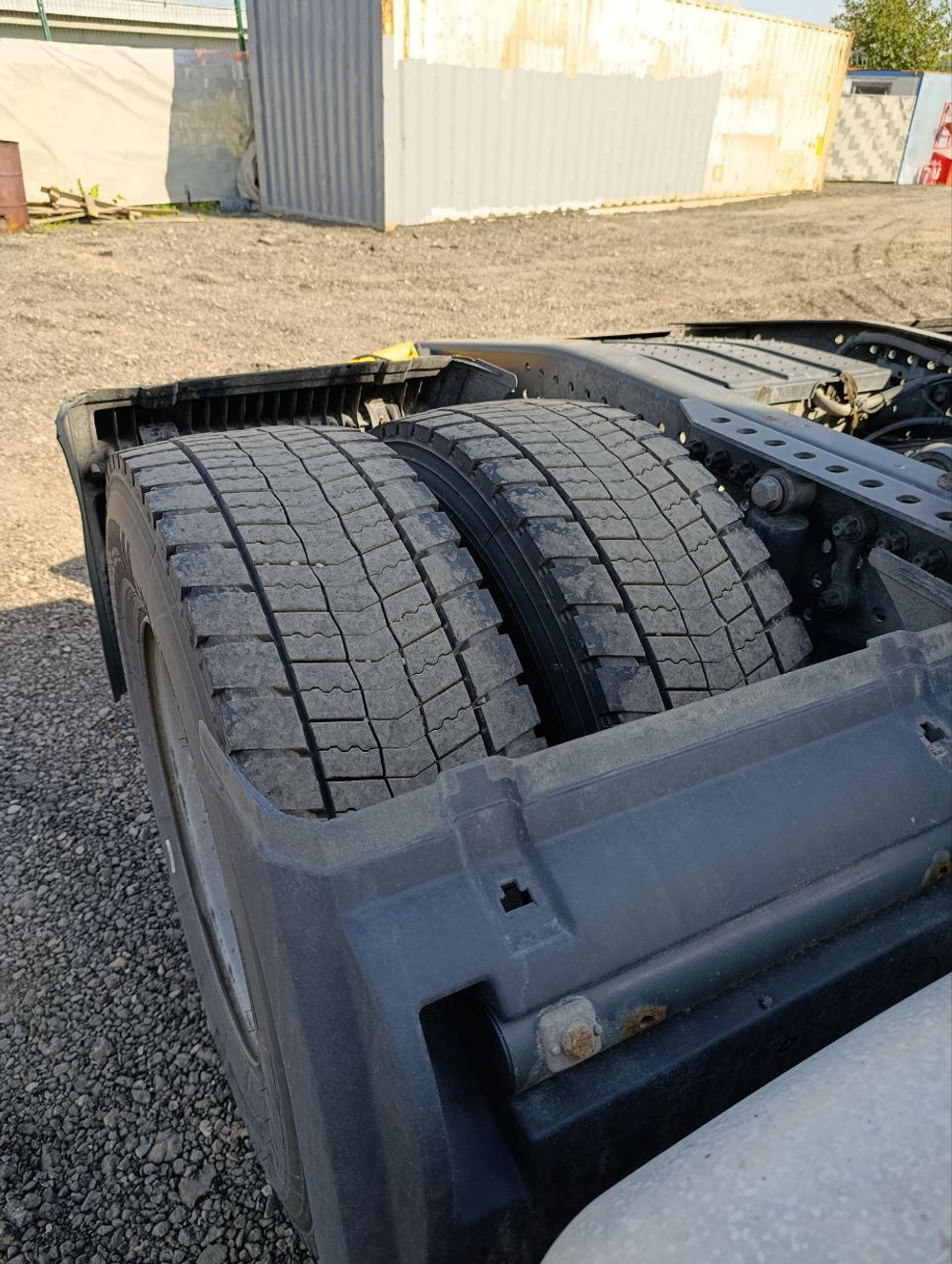Mercedes-Benz ACTROS 4x2 Седельный тягач 1845 LS (Дизельный, 12,8 л, 476 л.с., МТ)