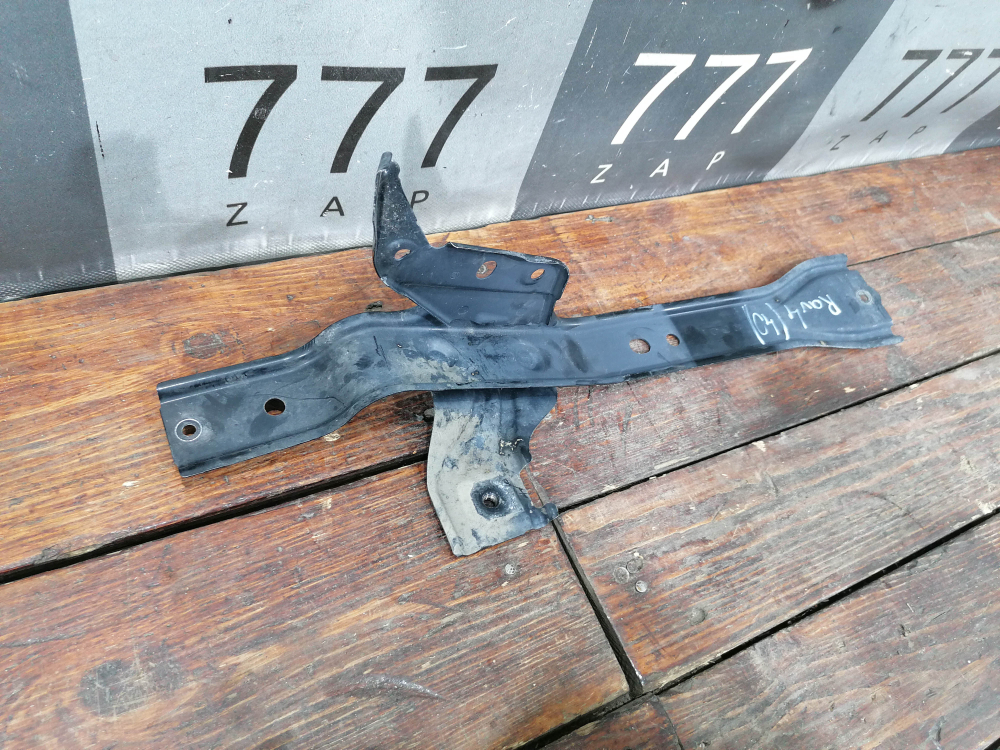 Кронштейн замка капота Toyota RAV4 IV (XA40) 15-19 Б/У Оригинал 5208542050