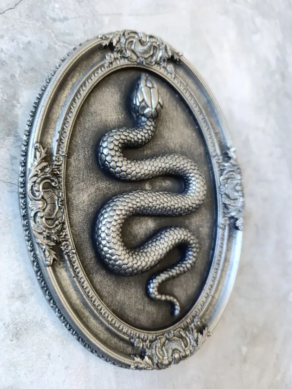 Барельеф на стену из гипса Змея