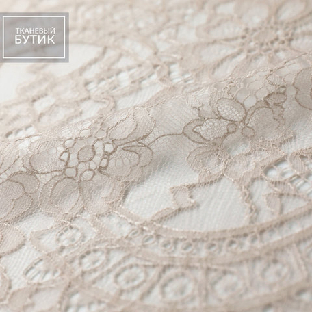 Нежное розовое нейлоновое кружево