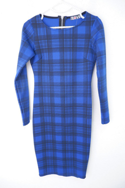 Платье First Love в клетку 40-42 размер