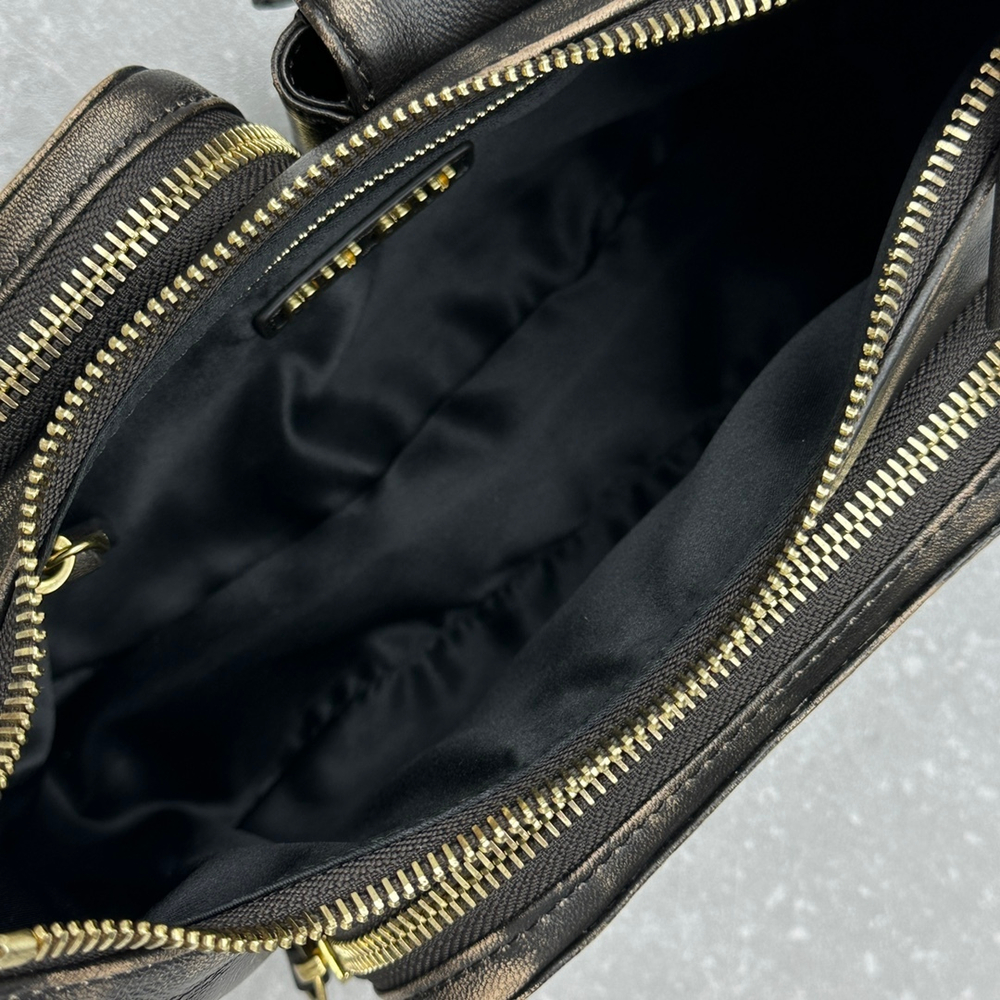 Miu Miu Leather Pocket Bag 21 cm