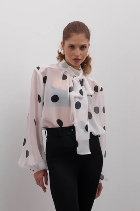 Блейзер из шифона в горох