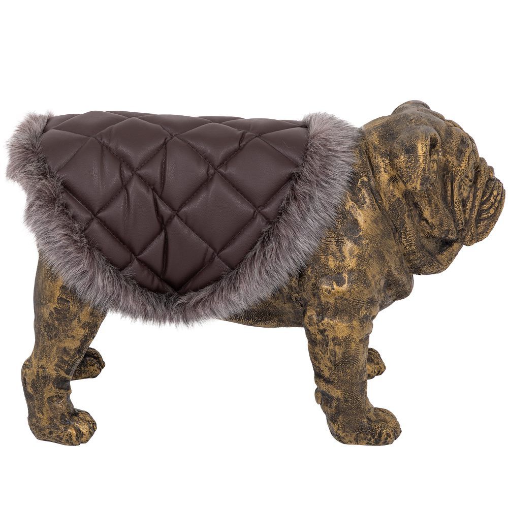 Садовая скульптура Сэр Винстон с накидкой