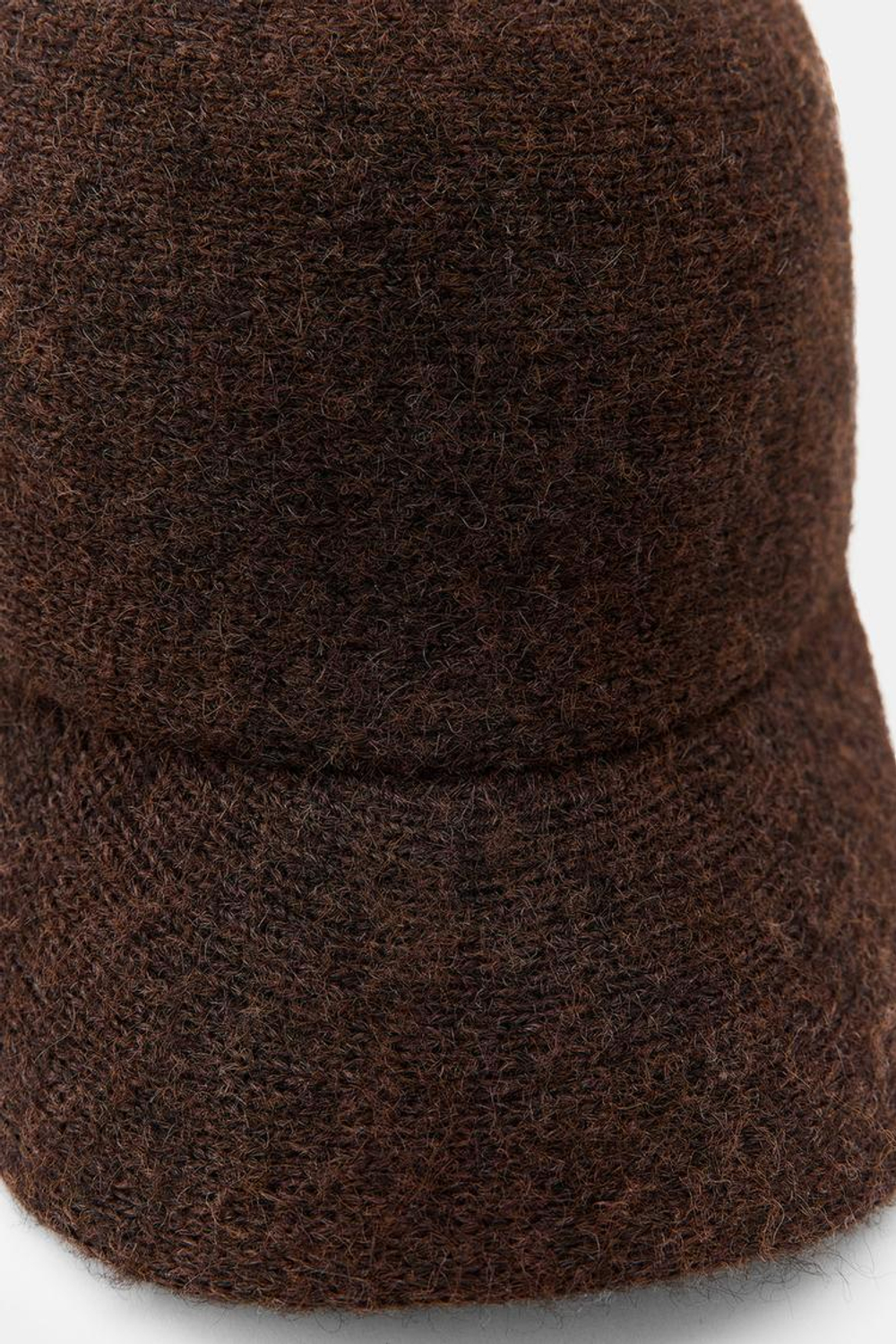 ZARA ТРИКОТАЖНАЯ КЕПКА С ЗАВЯЗКАМИ, КОРИЧНЕВЫЙ