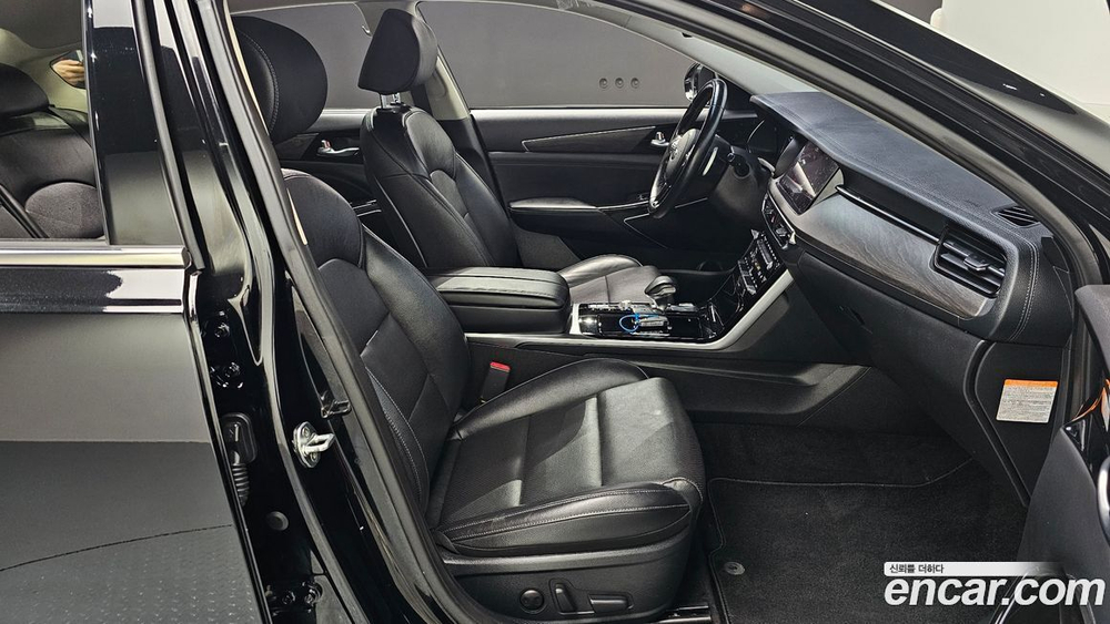Kia K7 (Cadenza) Premier Hybrid Prestige (03.2020)