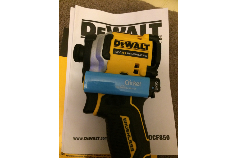Бесщёточный импульсный шуруповерт Dewalt 18 В XR DCF850N-XJ