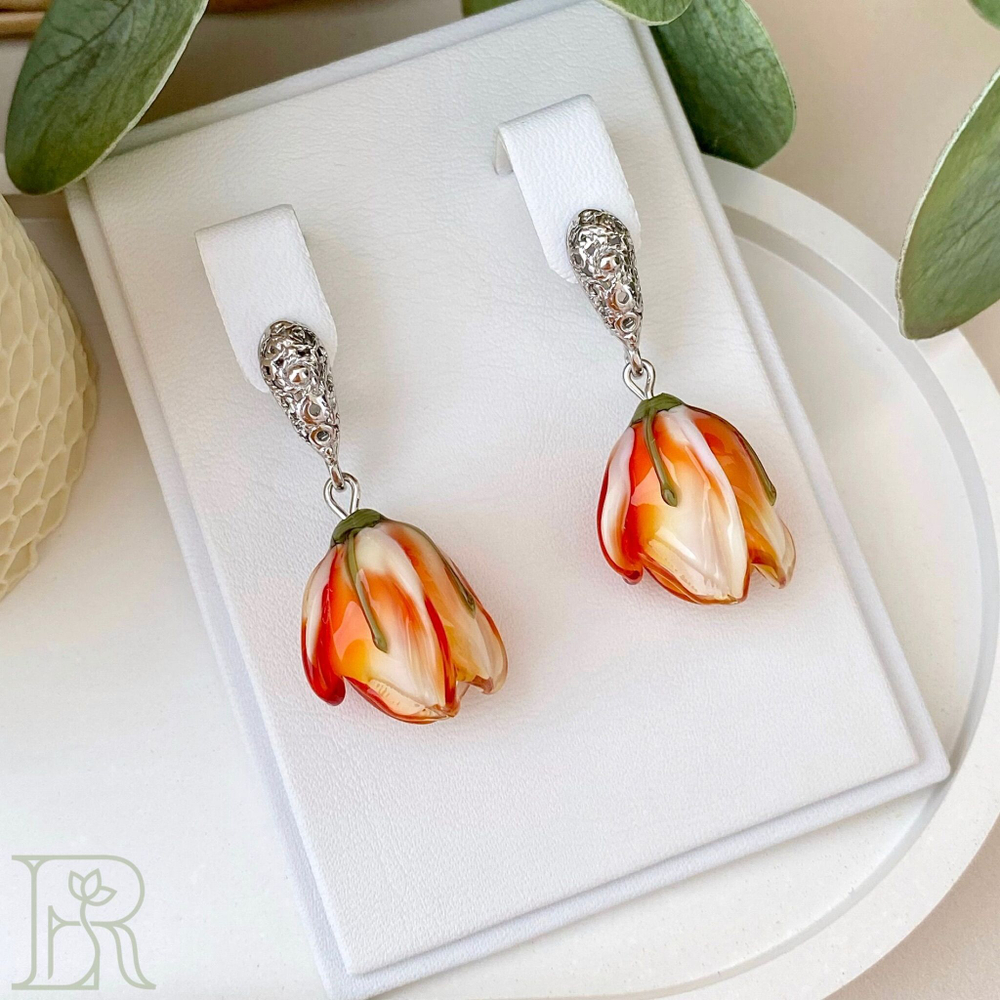 LEFIREL' Серьги серебряные женские "Астрея" с цветами из муранского стекла / ювелирные украшения из родированного серебра 925