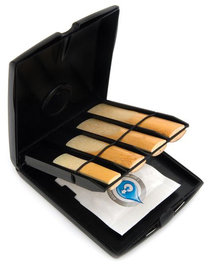 Футляр для тростей кларнетов и саксофонов с увлажнителем Rico RVCASE04