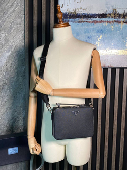 Сумка Prada