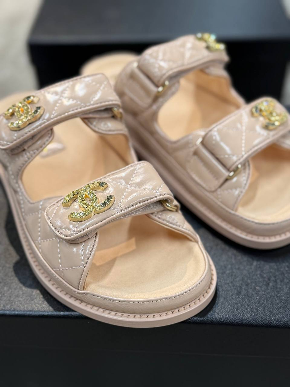 Шлепанцы CHANEL