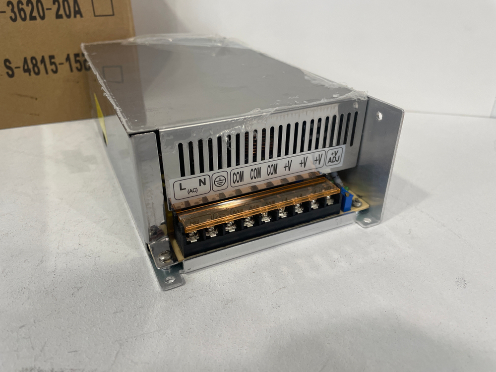 50А (220V - 12V) / Преобразователь напряжения (блок питания) с 220V - на 12V, 50 ампер (1 шт.)