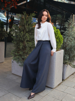 Брюки на запах с защипами на поясе