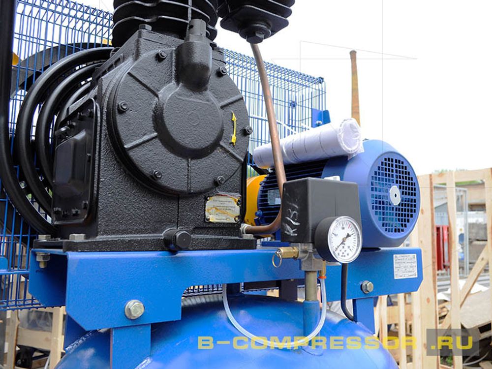 Компрессор КВ 15 фото реле давления на станине