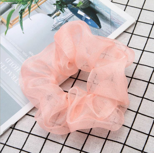 Sale 10%! Модный аксессуар !!! Стильная резинка для волос, Цвет нежно-розовый,с переливающимися нитями, 1 шт.