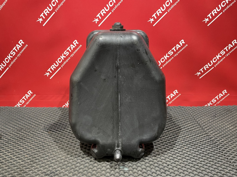 Бачок омывателя лобового стекла