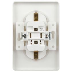 Розетка Intro Style 7-208-01 двойная с заземлением 2X2P+E Schuko со шторками, 16А-250В, IP20, СУ, белый | Intro