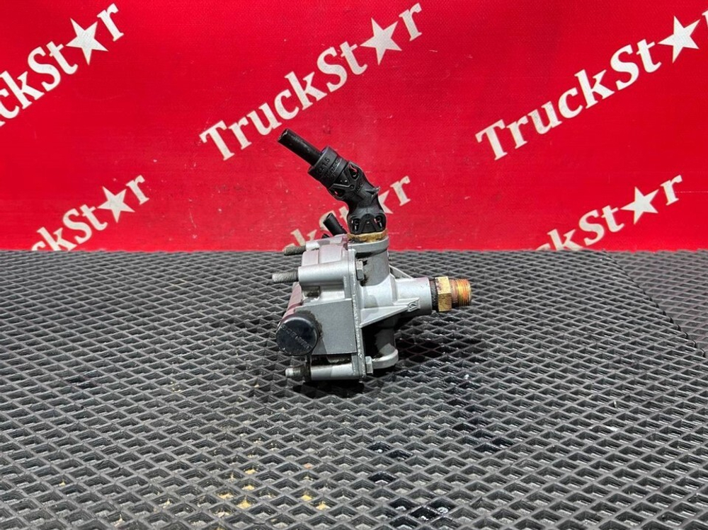 Клапан ускорительный