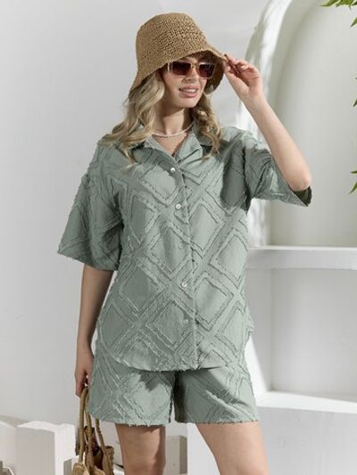 Костюм женский Ангелина-2 Виотекс ОЛИВКОВЫЙ