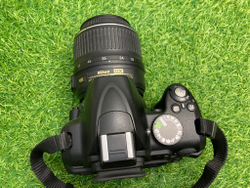 Nikon D3000 Kit 18-55mm 14.000 кадров